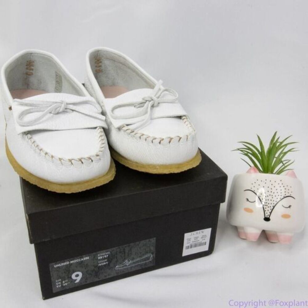 J. Crew Soft unlined leather loafers, size 9, color white, new in box - Picture 13 of 14